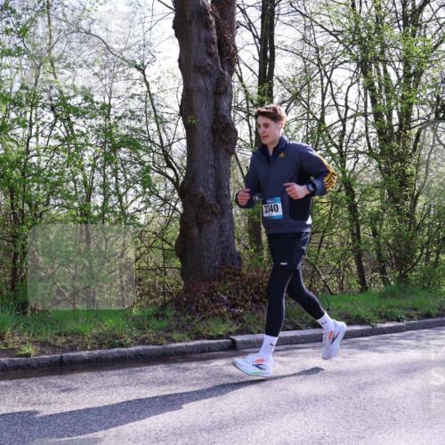 12.04.2026 - 45. Internationalen Wilhelmsburger Insellauf Yannick Fuchs http://msf.ph/oto/9492724 12.04.2026 10:45:38 Laufen 3340 meine-sportfotos.de