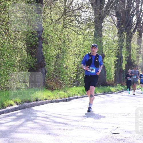 12.04.2026 - 45. Internationalen Wilhelmsburger Insellauf Yannick Fuchs http://msf.ph/oto/9492730 12.04.2026 10:45:40 Laufen 3798, 3257 meine-sportfotos.de