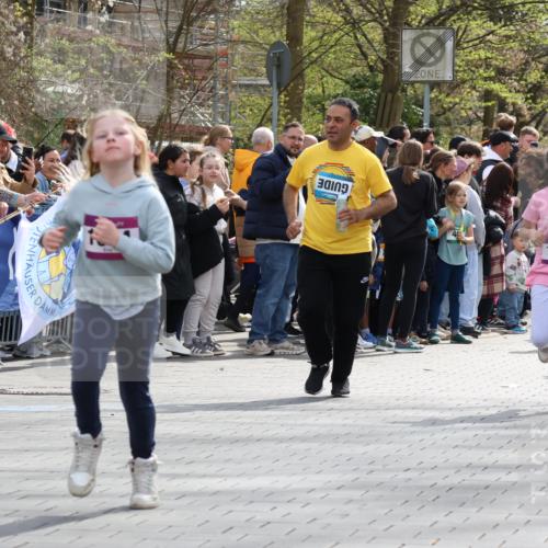 12.04.2026 - 45. Internationalen Wilhelmsburger Insellauf Strokosch-Dieckow http://msf.ph/oto/9492751 12.04.2026 14:51:03 Ziel 495, 1041, 1052, 116, 593, 1042, 686, 536, 1047, 1074, 1054, 1843, 380 meine-sportfotos.de