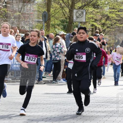 12.04.2026 - 45. Internationalen Wilhelmsburger Insellauf Strokosch-Dieckow http://msf.ph/oto/9492774 12.04.2026 14:50:54 Ziel 388, 663, 359, 858, 531, 493, 1822, 495, 1041, 1052, 116, 593, 1042, 686, 536 meine-sportfotos.de