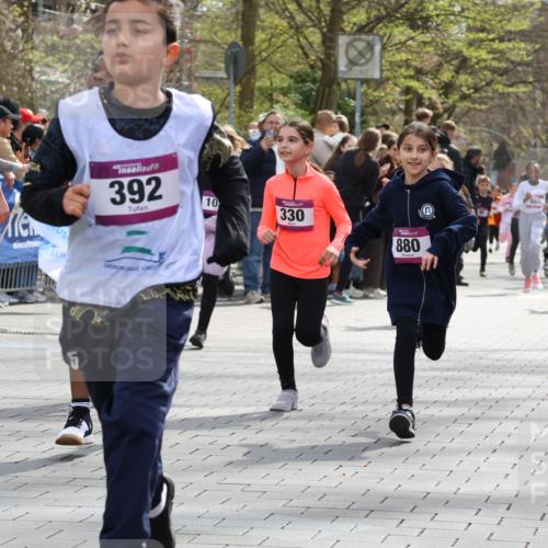12.04.2026 - 45. Internationalen Wilhelmsburger Insellauf Strokosch-Dieckow http://msf.ph/oto/9492859 12.04.2026 14:50:29 Ziel 1840, 504, 333, 391, 407, 883, 452, 1834, 491, 426, 392, 880, 151, 1035, 330, 362, 865, 1844 meine-sportfotos.de