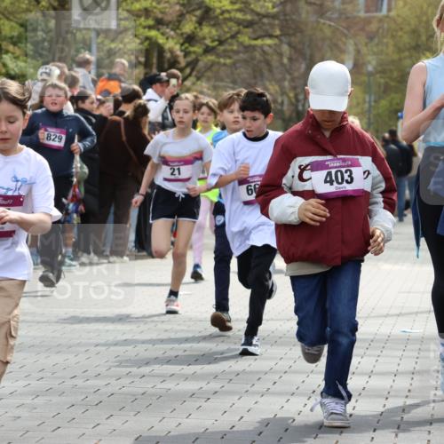 12.04.2026 - 45. Internationalen Wilhelmsburger Insellauf Strokosch-Dieckow http://msf.ph/oto/9492933 12.04.2026 14:50:09 Ziel 141, 164, 113, 1845, 1849, 1810, 352, 902, 1814, 860, 854, 885, 1801, 138, 355, 856, 1038, 516, 445, 395, 600, 168, 396, 871, 173, 369, 21, 403, 398, 1064, 667, 661, 1829, 561, 469 meine-sportfotos.de