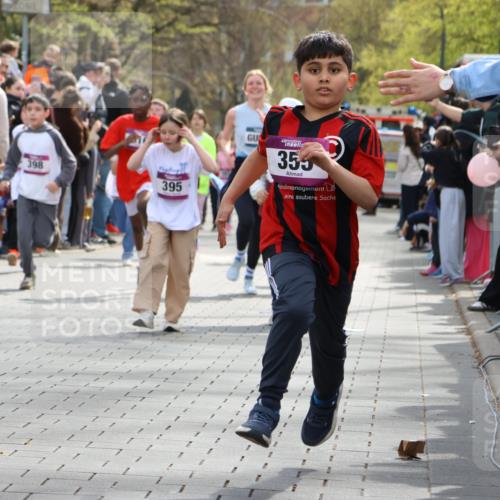 12.04.2026 - 45. Internationalen Wilhelmsburger Insellauf Strokosch-Dieckow http://msf.ph/oto/9492937 12.04.2026 14:50:07 Ziel 901, 131, 1061, 624, 1825, 141, 164, 113, 1845, 1849, 1810, 352, 902, 1814, 860, 854, 885, 1801, 138, 355, 856, 1038, 516, 445, 395, 600, 168, 396, 871, 173, 369, 21, 403, 398, 1064, 667, 661 meine-sportfotos.de