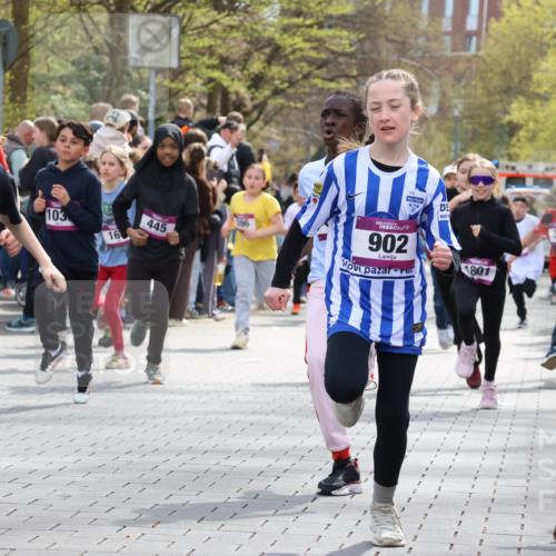 12.04.2026 - 45. Internationalen Wilhelmsburger Insellauf Strokosch-Dieckow http://msf.ph/oto/9492949 12.04.2026 14:50:05 Ziel 898, 1039, 901, 131, 1061, 624, 1825, 141, 164, 113, 1845, 1849, 1810, 352, 902, 1814, 860, 854, 885, 1801, 138, 355, 856, 1038, 516, 445, 395, 600, 168, 396, 871, 173, 369 meine-sportfotos.de