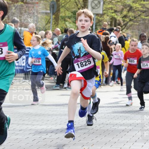 12.04.2026 - 45. Internationalen Wilhelmsburger Insellauf Strokosch-Dieckow http://msf.ph/oto/9492961 12.04.2026 14:50:02 Ziel 400, 672, 368, 898, 1039, 901, 131, 1061, 624, 1825, 141, 164, 113, 1845, 1849, 1810, 352, 902, 1814, 860, 854, 885, 1801, 138, 355, 856, 1038, 516, 445 meine-sportfotos.de