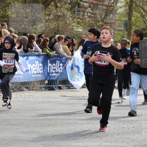 12.04.2026 - 45. Internationalen Wilhelmsburger Insellauf Strokosch-Dieckow http://msf.ph/oto/9492983 12.04.2026 14:49:58 Ziel 402, 451, 608, 466, 878, 849, 861, 875, 572, 336, 1036, 1847, 400, 672, 368, 898, 1039, 901, 131, 1061, 624, 1825, 141, 164, 113, 1845, 1849, 1810, 352 meine-sportfotos.de