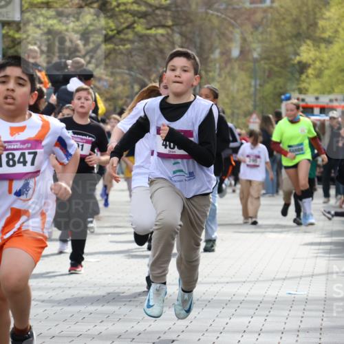 12.04.2026 - 45. Internationalen Wilhelmsburger Insellauf Strokosch-Dieckow http://msf.ph/oto/9492987 12.04.2026 14:49:55 Ziel 1821, 857, 872, 402, 451, 608, 466, 878, 849, 861, 875, 572, 336, 1036, 1847, 400, 672, 368, 898, 1039, 901, 131 meine-sportfotos.de