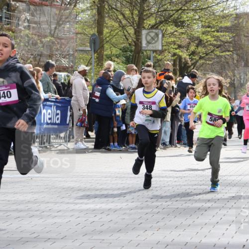 12.04.2026 - 45. Internationalen Wilhelmsburger Insellauf Strokosch-Dieckow http://msf.ph/oto/9493101 12.04.2026 14:49:27 Ziel 896, 372, 1055, 51, 693, 1817, 100, 855, 897, 353, 666, 1827, 378, 17, 501, 586, 1809, 440, 881, 348, 602, 627, 458, 161, 542, 1842, 894 meine-sportfotos.de