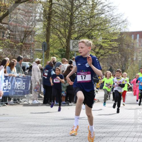 12.04.2026 - 45. Internationalen Wilhelmsburger Insellauf Strokosch-Dieckow http://msf.ph/oto/9493111 12.04.2026 14:49:25 Ziel 2, 896, 372, 1055, 51, 693, 1817, 100, 855, 897, 353, 666, 1827, 378, 17, 501, 586, 1809, 440, 881, 348, 602, 627 meine-sportfotos.de