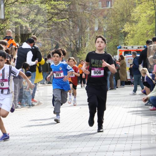 12.04.2026 - 45. Internationalen Wilhelmsburger Insellauf Strokosch-Dieckow http://msf.ph/oto/9493249 12.04.2026 14:48:51 Ziel 1846, 683, 900, 899, 49, 424, 70, 381, 906, 1045, 36, 904, 1807 meine-sportfotos.de