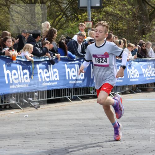 12.04.2026 - 45. Internationalen Wilhelmsburger Insellauf Strokosch-Dieckow http://msf.ph/oto/9493340 12.04.2026 14:48:22 Ziel 1835, 1824 meine-sportfotos.de