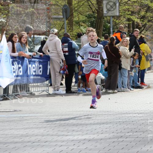 12.04.2026 - 45. Internationalen Wilhelmsburger Insellauf Strokosch-Dieckow http://msf.ph/oto/9493366 12.04.2026 14:48:20 Ziel 1835, 1824 meine-sportfotos.de