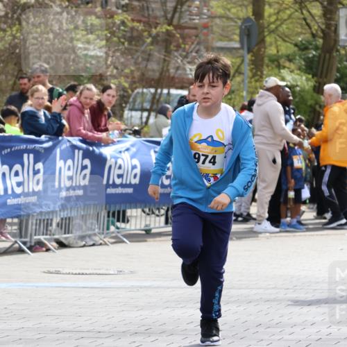12.04.2026 - 45. Internationalen Wilhelmsburger Insellauf Strokosch-Dieckow http://msf.ph/oto/9493407 12.04.2026 14:38:44 Ziel  meine-sportfotos.de