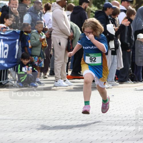 12.04.2026 - 45. Internationalen Wilhelmsburger Insellauf Strokosch-Dieckow http://msf.ph/oto/9493486 12.04.2026 14:36:57 Ziel 511, 650, 689, 92 meine-sportfotos.de