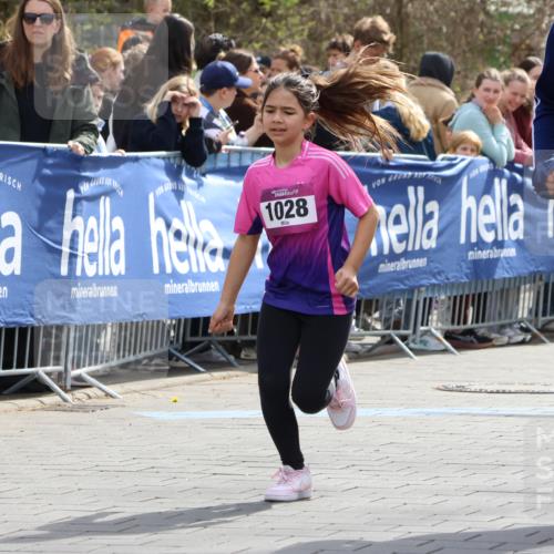 12.04.2026 - 45. Internationalen Wilhelmsburger Insellauf Strokosch-Dieckow http://msf.ph/oto/9493536 12.04.2026 14:36:39 Ziel 296, 343, 665, 300 meine-sportfotos.de