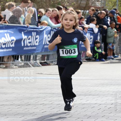 12.04.2026 - 45. Internationalen Wilhelmsburger Insellauf Strokosch-Dieckow http://msf.ph/oto/9493550 12.04.2026 14:36:31 Ziel 1013, 1030, 1033, 834, 1003, 296 meine-sportfotos.de