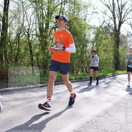 12.04.2026 - 45. Internationalen Wilhelmsburger Insellauf Yannick Fuchs http://msf.ph/oto/9493569 12.04.2026 10:46:46 Laufen 3260 meine-sportfotos.de