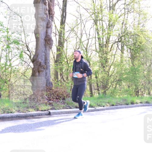12.04.2026 - 45. Internationalen Wilhelmsburger Insellauf Yannick Fuchs http://msf.ph/oto/9493605 12.04.2026 10:46:53 Laufen 379 meine-sportfotos.de