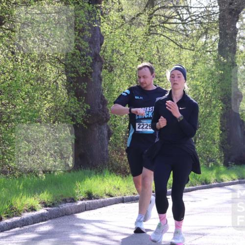 12.04.2026 - 45. Internationalen Wilhelmsburger Insellauf Yannick Fuchs http://msf.ph/oto/9493618 12.04.2026 10:46:58 Laufen 2229, 285 meine-sportfotos.de