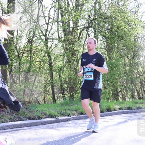 12.04.2026 - 45. Internationalen Wilhelmsburger Insellauf Yannick Fuchs http://msf.ph/oto/9493637 12.04.2026 10:47:02 Laufen 2229 meine-sportfotos.de