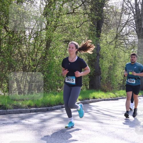 12.04.2026 - 45. Internationalen Wilhelmsburger Insellauf Yannick Fuchs http://msf.ph/oto/9493643 12.04.2026 10:47:03 Laufen 5615, 2858 meine-sportfotos.de