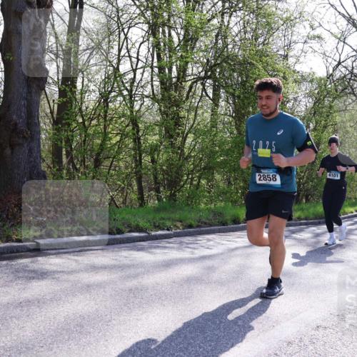 12.04.2026 - 45. Internationalen Wilhelmsburger Insellauf Yannick Fuchs http://msf.ph/oto/9493659 12.04.2026 10:47:06 Laufen 202, 5, 2858, 4101 meine-sportfotos.de