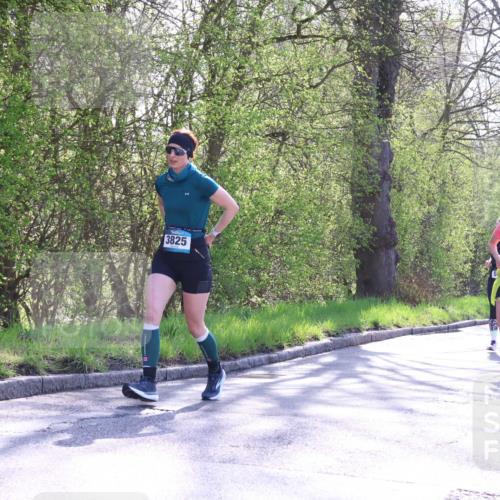 12.04.2026 - 45. Internationalen Wilhelmsburger Insellauf Yannick Fuchs http://msf.ph/oto/9493677 12.04.2026 10:47:10 Laufen 3825, 2499, 5703 meine-sportfotos.de