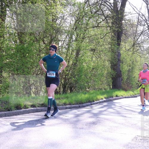 12.04.2026 - 45. Internationalen Wilhelmsburger Insellauf Yannick Fuchs http://msf.ph/oto/9493678 12.04.2026 10:47:11 Laufen 3825, 499, 5703 meine-sportfotos.de