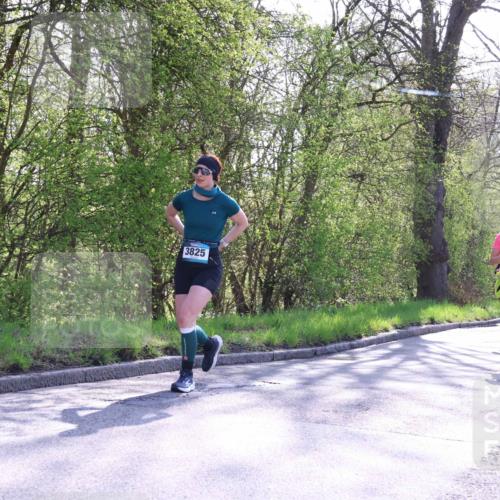 12.04.2026 - 45. Internationalen Wilhelmsburger Insellauf Yannick Fuchs http://msf.ph/oto/9493679 12.04.2026 10:47:11 Laufen 3825, 2499, 5703 meine-sportfotos.de
