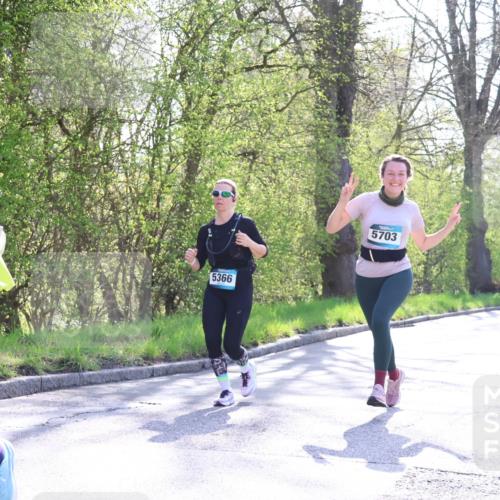 12.04.2026 - 45. Internationalen Wilhelmsburger Insellauf Yannick Fuchs http://msf.ph/oto/9493690 12.04.2026 10:47:13 Laufen 2499, 5366, 5703, 5468 meine-sportfotos.de