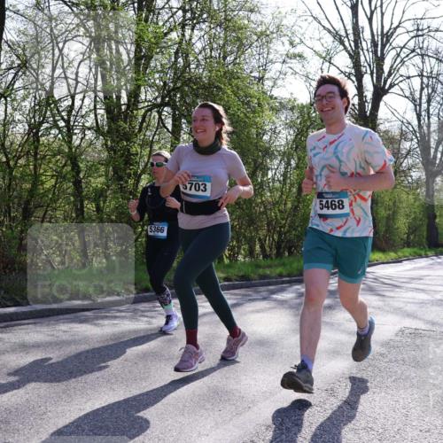12.04.2026 - 45. Internationalen Wilhelmsburger Insellauf Yannick Fuchs http://msf.ph/oto/9493699 12.04.2026 10:47:15 Laufen 5366, 5703, 5468 meine-sportfotos.de