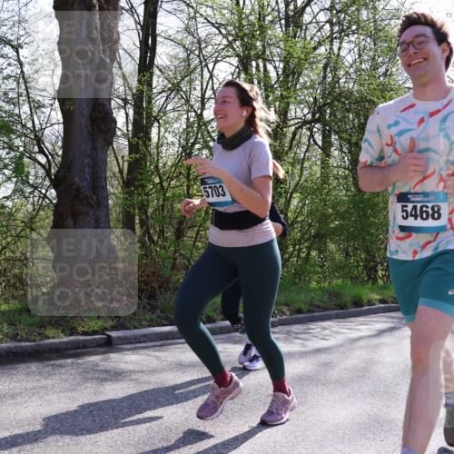 12.04.2026 - 45. Internationalen Wilhelmsburger Insellauf Yannick Fuchs http://msf.ph/oto/9493701 12.04.2026 10:47:15 Laufen 5703, 5468 meine-sportfotos.de