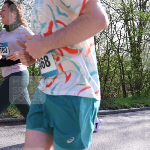 12.04.2026 - 45. Internationalen Wilhelmsburger Insellauf Yannick Fuchs http://msf.ph/oto/9493704 12.04.2026 10:47:16 Laufen 703, 68, 88 meine-sportfotos.de
