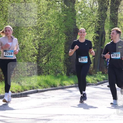 12.04.2026 - 45. Internationalen Wilhelmsburger Insellauf Yannick Fuchs http://msf.ph/oto/9493712 12.04.2026 10:47:22 Laufen 2269, 2977, 4107, 3045 meine-sportfotos.de
