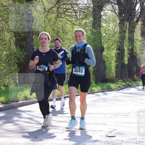 12.04.2026 - 45. Internationalen Wilhelmsburger Insellauf Yannick Fuchs http://msf.ph/oto/9493756 12.04.2026 10:47:28 Laufen 3044, 3045, 3194, 2417 meine-sportfotos.de
