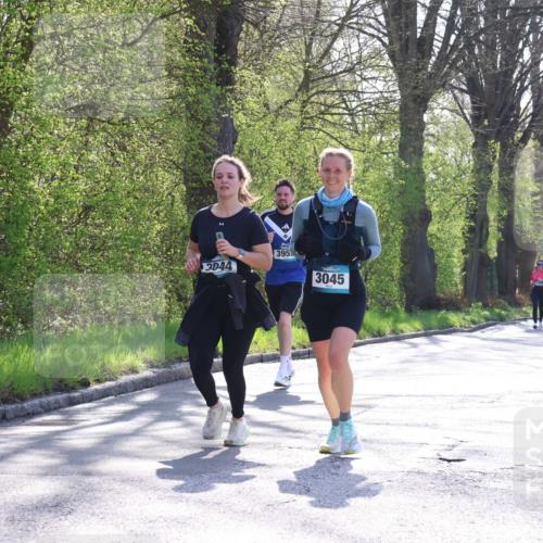12.04.2026 - 45. Internationalen Wilhelmsburger Insellauf Yannick Fuchs http://msf.ph/oto/9493761 12.04.2026 10:47:29 Laufen 3044, 395, 3045 meine-sportfotos.de