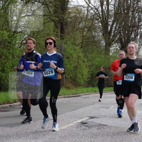 12.04.2026 - 45. Internationalen Wilhelmsburger Insellauf Yannick Fuchs http://msf.ph/oto/9493779 12.04.2026 13:02:50 Laufen 3805, 5029, 399, 3308 meine-sportfotos.de