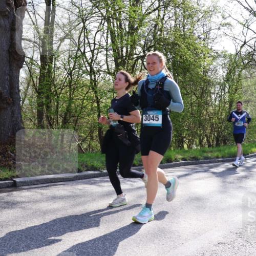 12.04.2026 - 45. Internationalen Wilhelmsburger Insellauf Yannick Fuchs http://msf.ph/oto/9493789 12.04.2026 10:47:31 Laufen 3045, 3953 meine-sportfotos.de