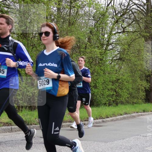 12.04.2026 - 45. Internationalen Wilhelmsburger Insellauf Yannick Fuchs http://msf.ph/oto/9493790 12.04.2026 13:02:51 Laufen 3805, 5029, 808, 3308 meine-sportfotos.de