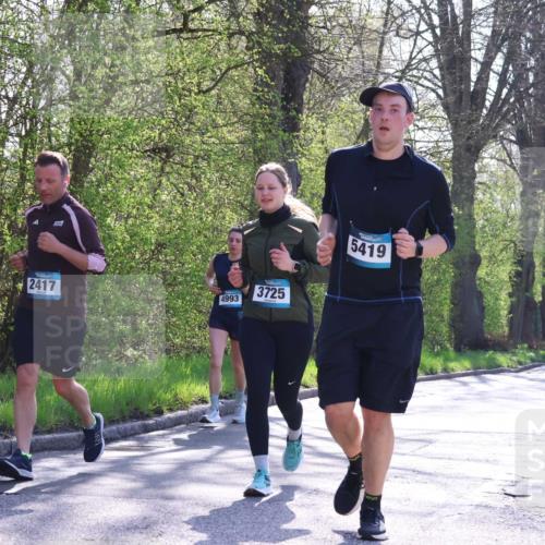 12.04.2026 - 45. Internationalen Wilhelmsburger Insellauf Yannick Fuchs http://msf.ph/oto/9493866 12.04.2026 10:47:44 Laufen 2417, 4993, 3725, 5419 meine-sportfotos.de