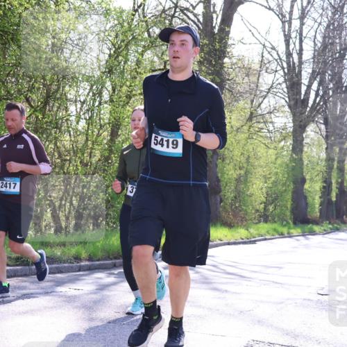 12.04.2026 - 45. Internationalen Wilhelmsburger Insellauf Yannick Fuchs http://msf.ph/oto/9493876 12.04.2026 10:47:45 Laufen 31, 2417, 5419 meine-sportfotos.de