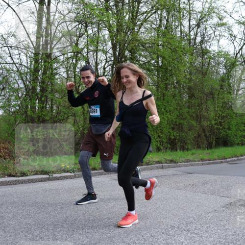 12.04.2026 - 45. Internationalen Wilhelmsburger Insellauf Yannick Fuchs http://msf.ph/oto/9494050 12.04.2026 13:03:22 Laufen 4691, 2778 meine-sportfotos.de