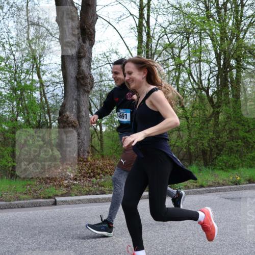 12.04.2026 - 45. Internationalen Wilhelmsburger Insellauf Yannick Fuchs http://msf.ph/oto/9494054 12.04.2026 13:03:22 Laufen 4691 meine-sportfotos.de