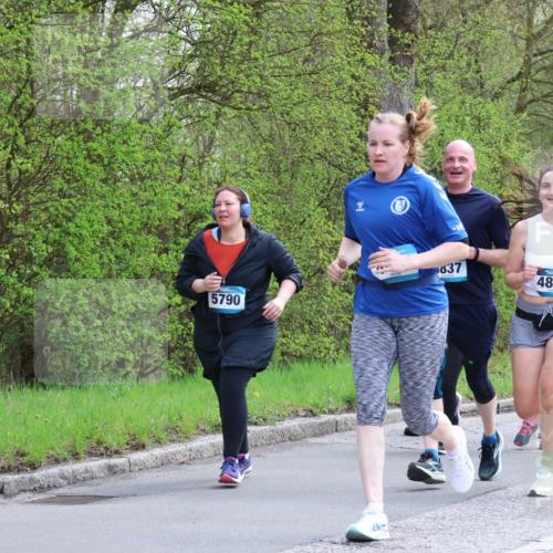 12.04.2026 - 45. Internationalen Wilhelmsburger Insellauf Yannick Fuchs http://msf.ph/oto/9494115 12.04.2026 13:03:28 Laufen 837, 4838, 5790 meine-sportfotos.de