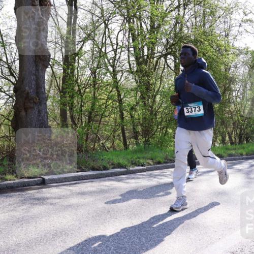 12.04.2026 - 45. Internationalen Wilhelmsburger Insellauf Yannick Fuchs http://msf.ph/oto/9494117 12.04.2026 10:48:21 Laufen 3373 meine-sportfotos.de