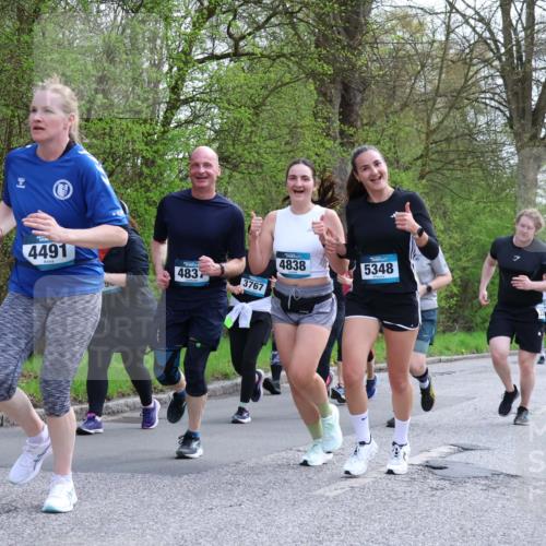 12.04.2026 - 45. Internationalen Wilhelmsburger Insellauf Yannick Fuchs http://msf.ph/oto/9494129 12.04.2026 13:03:29 Laufen 4491, 4837, 3767, 4838, 5348, 5318, 670 meine-sportfotos.de