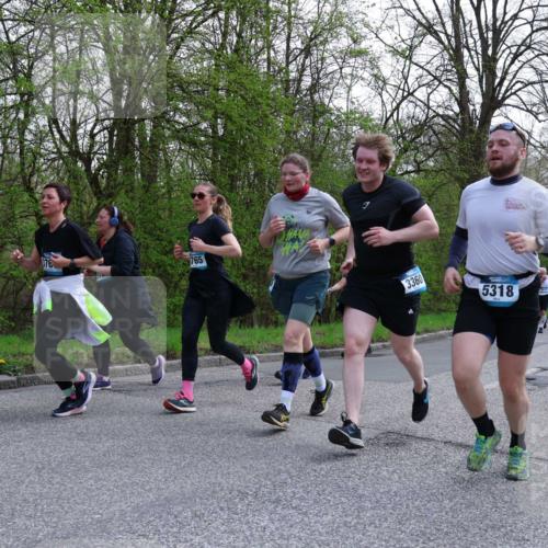 12.04.2026 - 45. Internationalen Wilhelmsburger Insellauf Yannick Fuchs http://msf.ph/oto/9494157 12.04.2026 13:03:31 Laufen 376, 765, 3360, 5318 meine-sportfotos.de