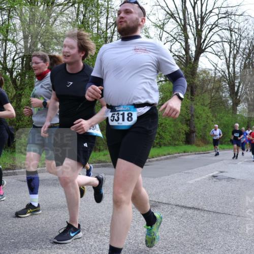 12.04.2026 - 45. Internationalen Wilhelmsburger Insellauf Yannick Fuchs http://msf.ph/oto/9494162 12.04.2026 13:03:32 Laufen 5790, 5318, 5666, 2670 meine-sportfotos.de
