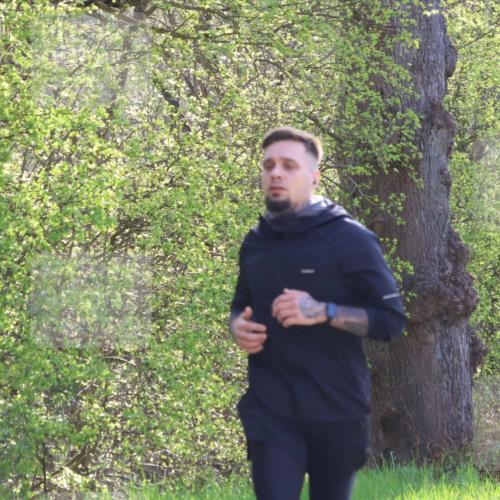 12.04.2026 - 45. Internationalen Wilhelmsburger Insellauf Yannick Fuchs http://msf.ph/oto/9494163 12.04.2026 10:48:25 Laufen  meine-sportfotos.de