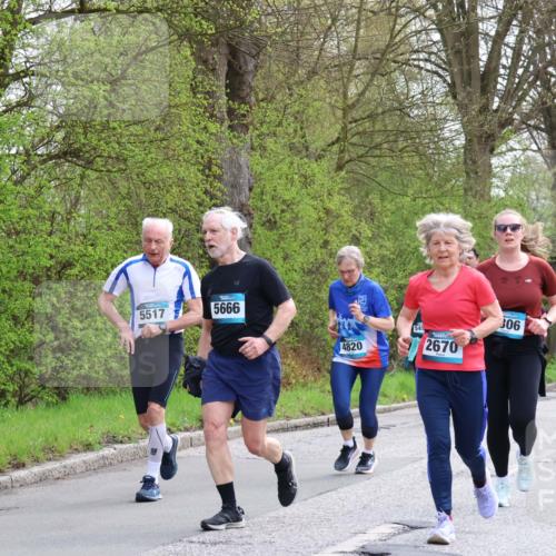 12.04.2026 - 45. Internationalen Wilhelmsburger Insellauf Yannick Fuchs http://msf.ph/oto/9494180 12.04.2026 13:03:34 Laufen 5517, 5666, 4820, 545, 2670, 306, 2316 meine-sportfotos.de